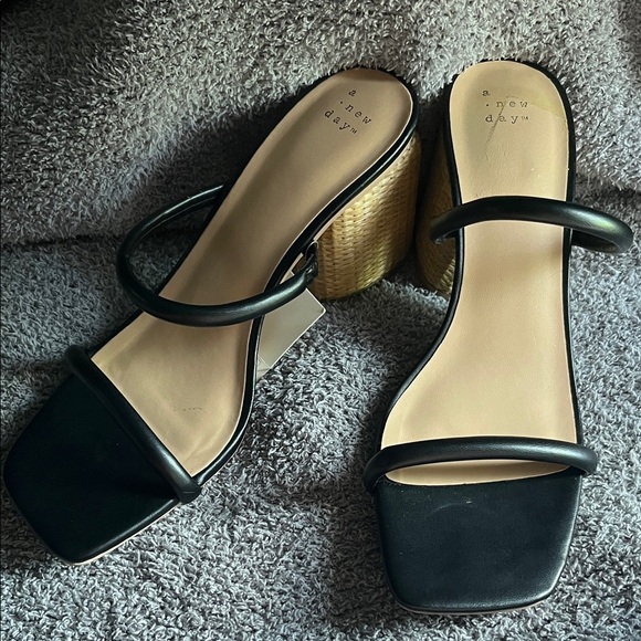 A New Day Black Heeled Sandals Size 11 - Picture 1 of 7